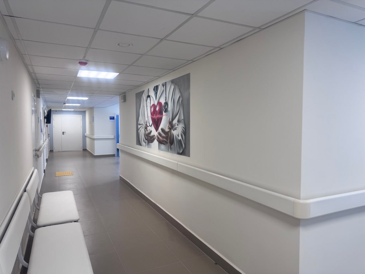 Денис Паслер: Продолжаем обновлять поликлиники и сельские подразделения больниц Денис Паслер: Продолжаем обновлять поликлиники и сельские подразделения больниц