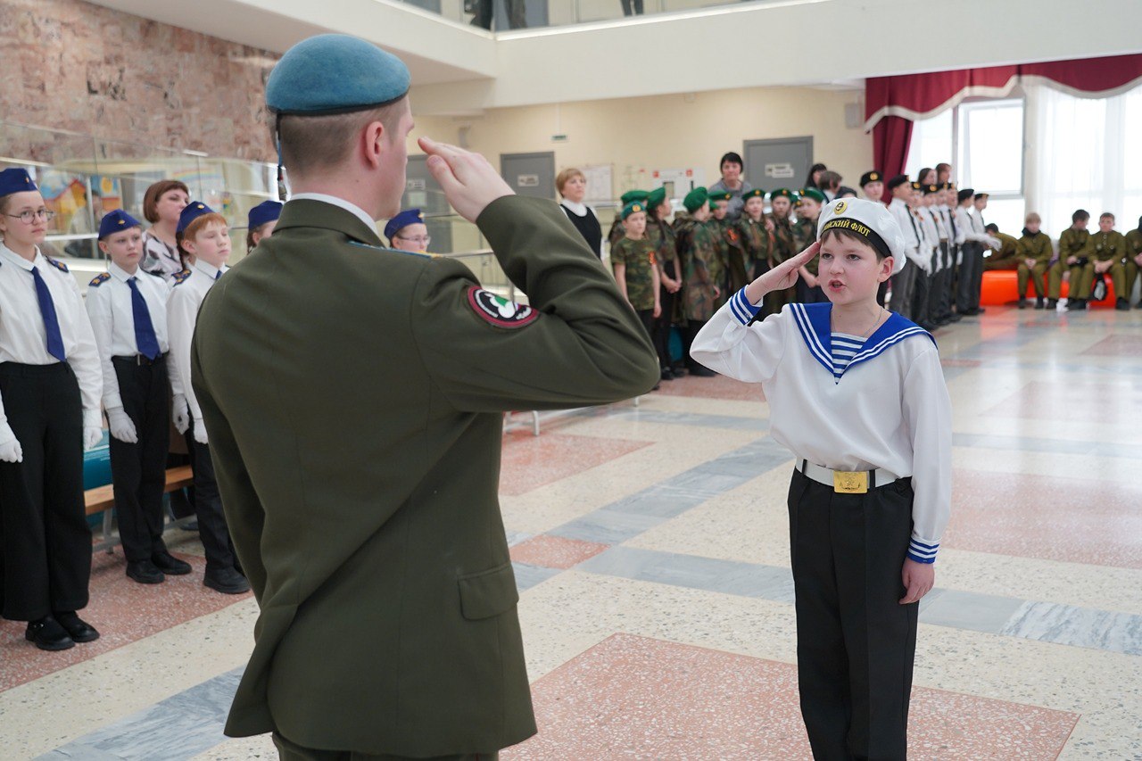 Подведены итоги смотра строя и песни «Мы – юные защитники России»! Подведены итоги смотра строя и песни «Мы – юные защитники России»!