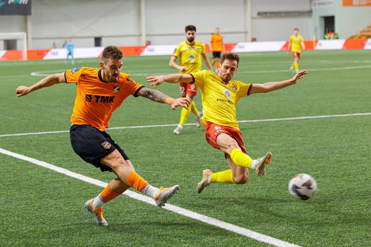 «Урал» одержал первую победу под руководством Василия Березуцкого «Урал» одержал первую победу под руководством Василия Березуцкого