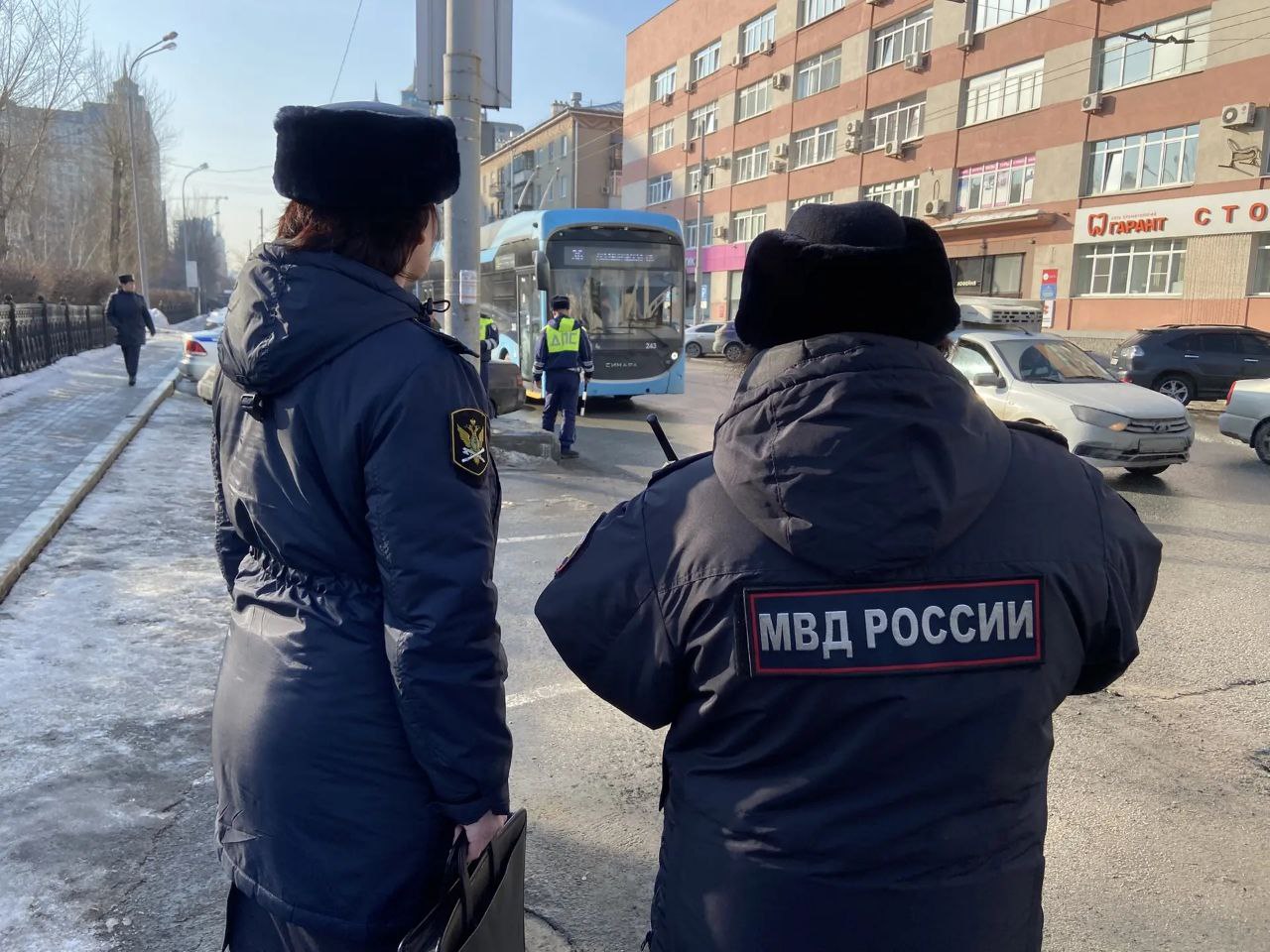 Более 150 должников оплатили штрафы на месте в первый час операции «Должник» в Свердловской области Более 150 должников оплатили штрафы на месте в первый час операции «Должник» в Свердловской области