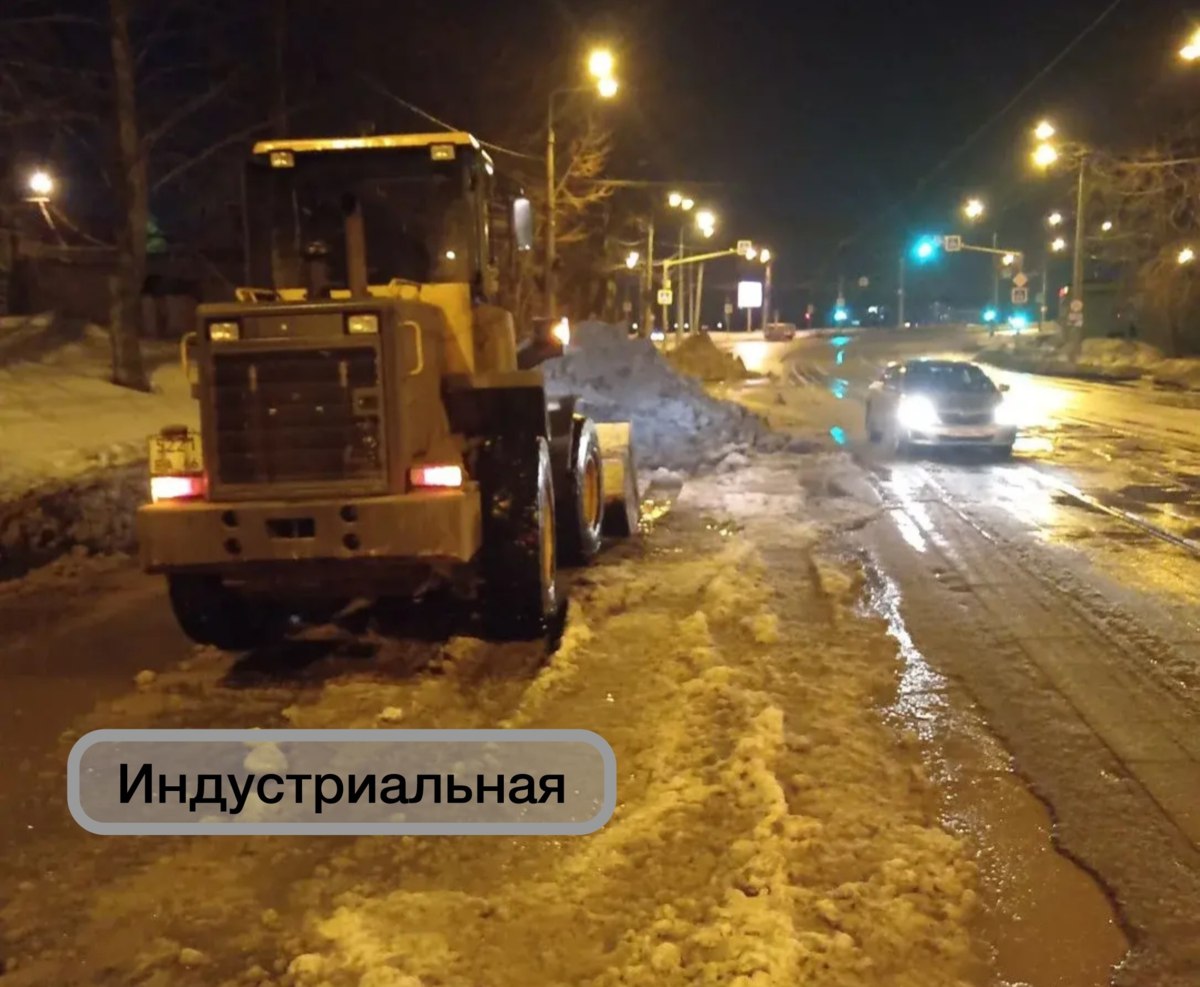 Владислав Пинаев: Доброе утро, весенняя уборка города продолжается Владислав Пинаев: Доброе утро, весенняя уборка города продолжается