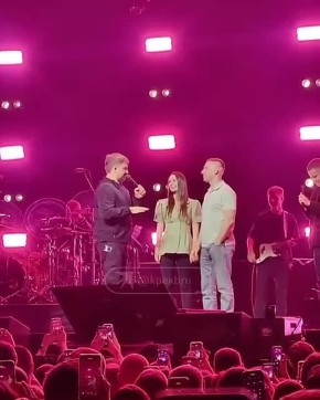 ����� ����� �������� ������-���� �� �������� � �������������