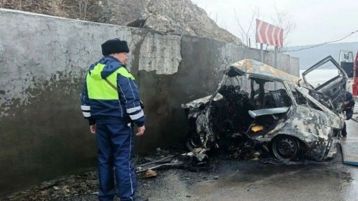 В Михайловске 18-летний водитель ВАЗа влетел в ограждение плотины и погиб