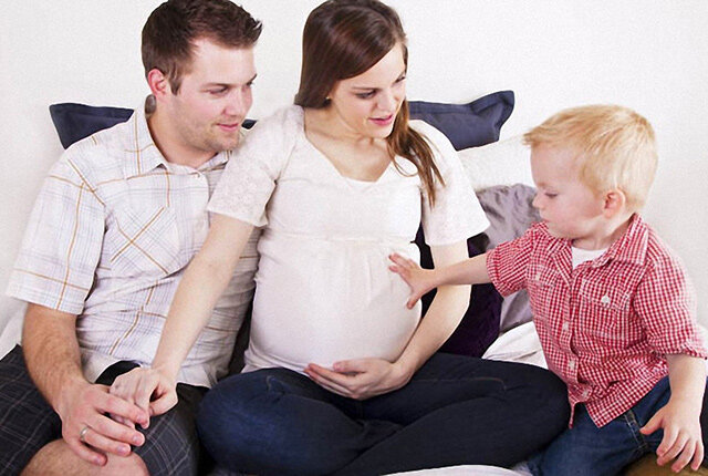 Как подготовить старшего ребенка к появлению брата или сестры