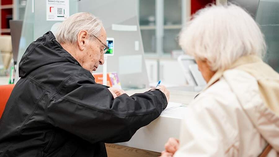 Как трудовой стаж влияет на пенсию: мужчины и женщины в сравнении