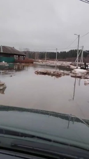 Владислав Пинаев: Ситуацию с подтоплением в деревне Баронская держу на личном контроле