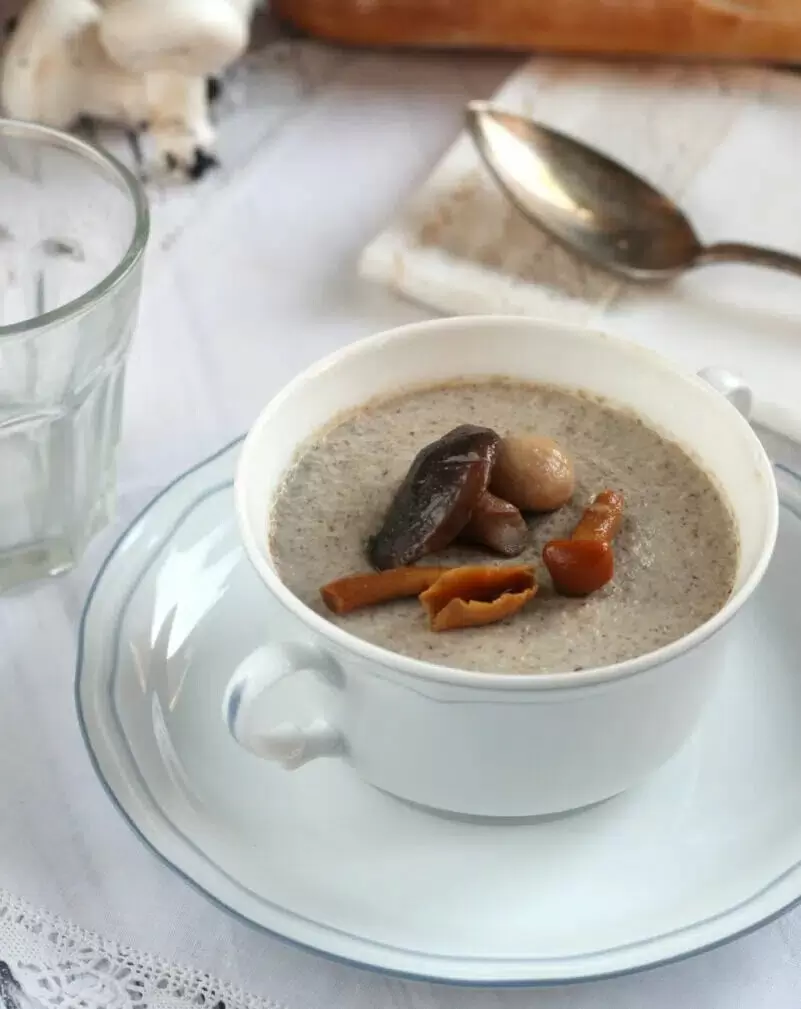 Грибной суп-пюре: вкусное и уютное решение для осеннего вечера
