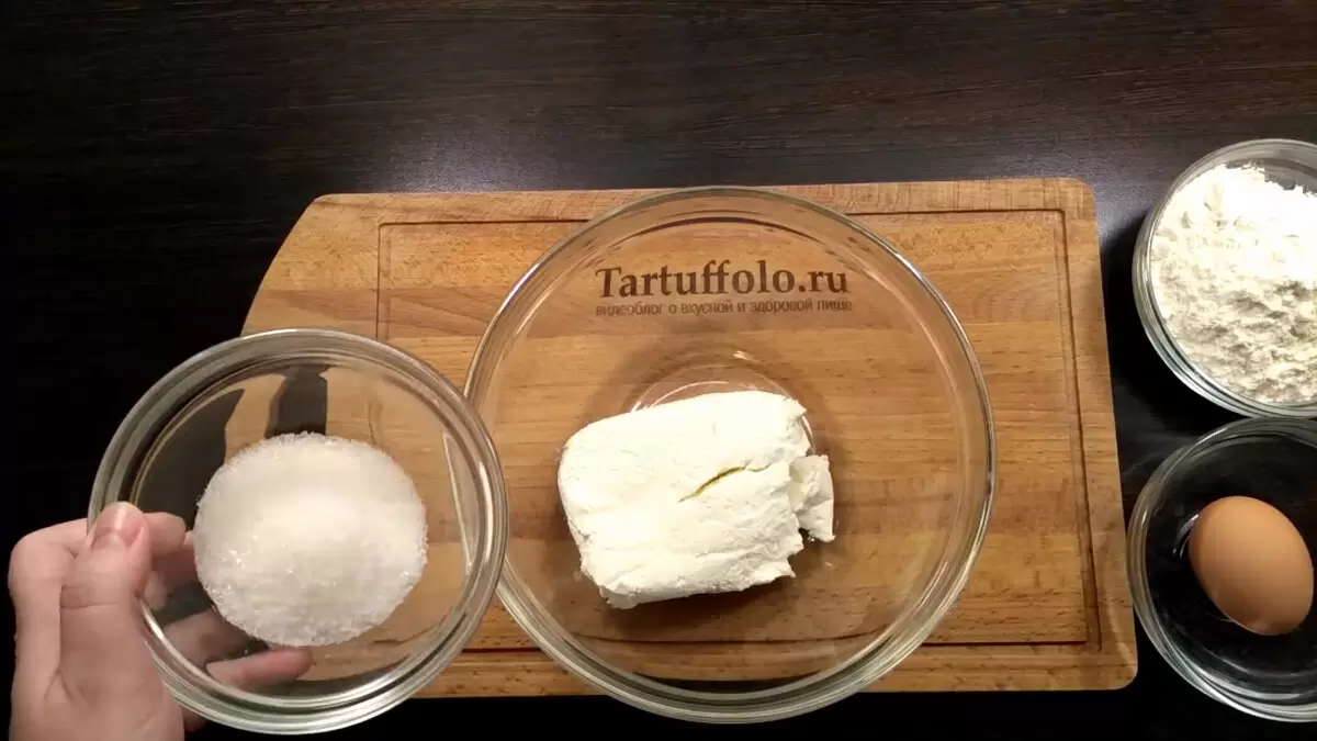 Ленивые вареники с вишней: быстрое лакомство для гурманов