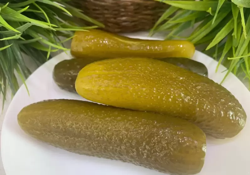 Как спасти кислые огурцы: удивительные идеи для кулинарного применения