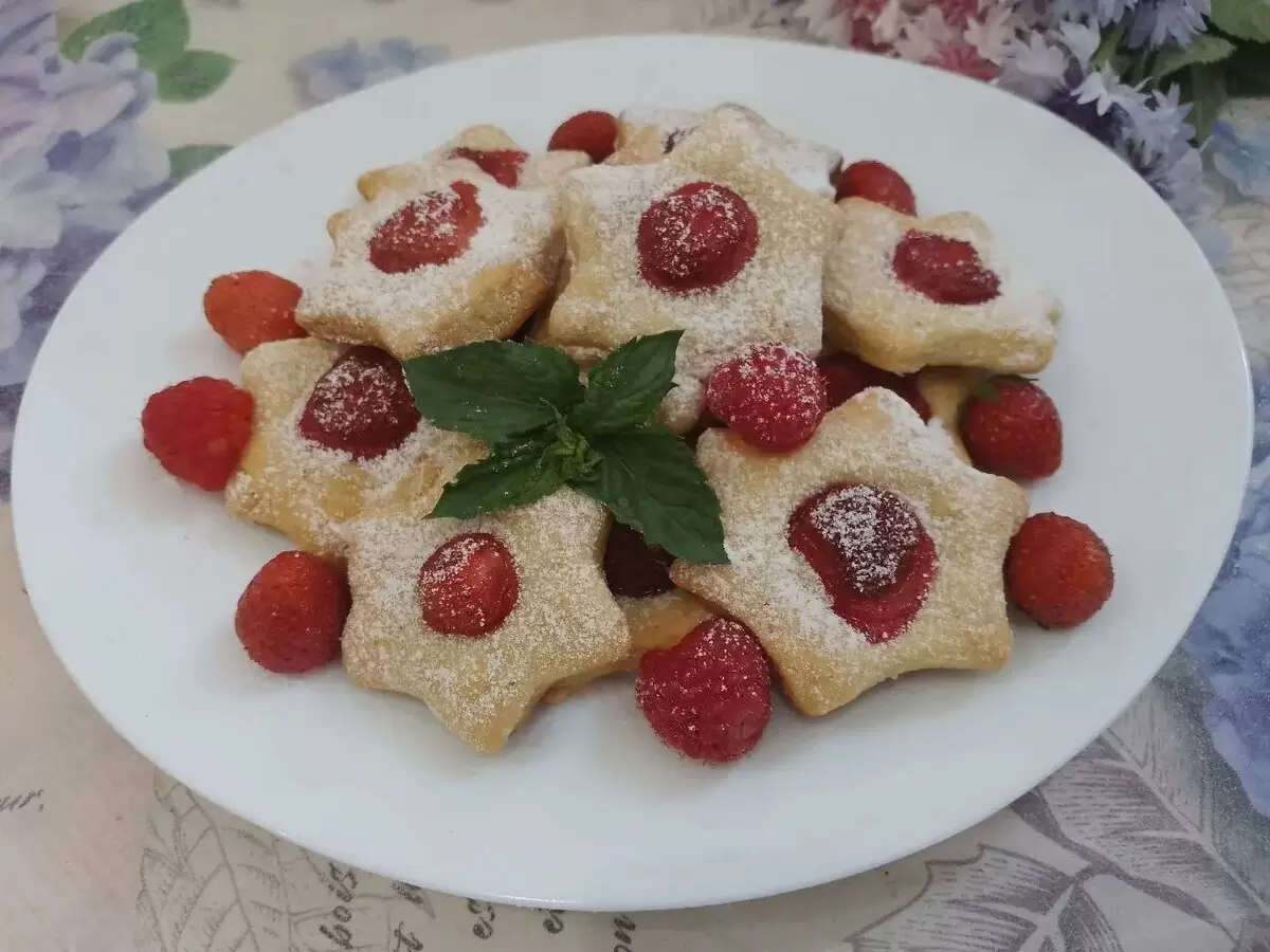 Песочное печенье с клубникой: секреты вкуса и простота приготовления
