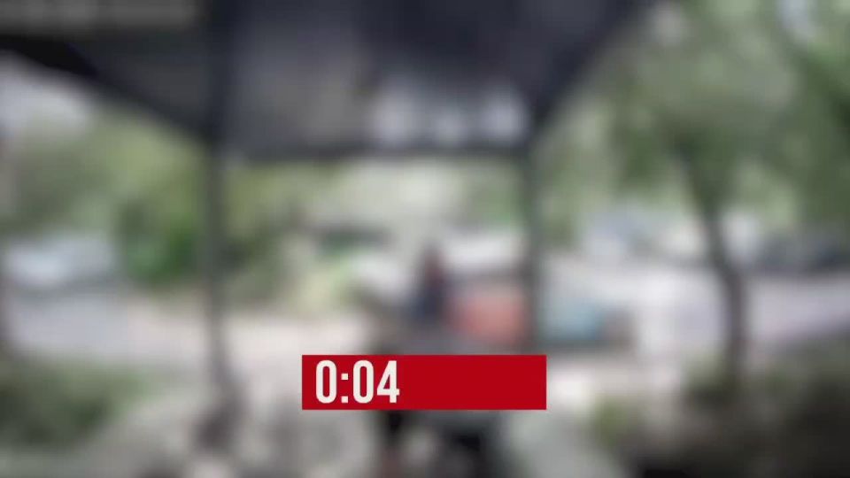 Пьяный екатеринбуржец начал мастурбировать при детях