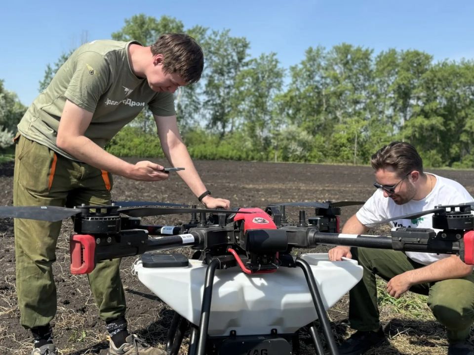 На Урале впервые посеяли урожай с помощью дронов