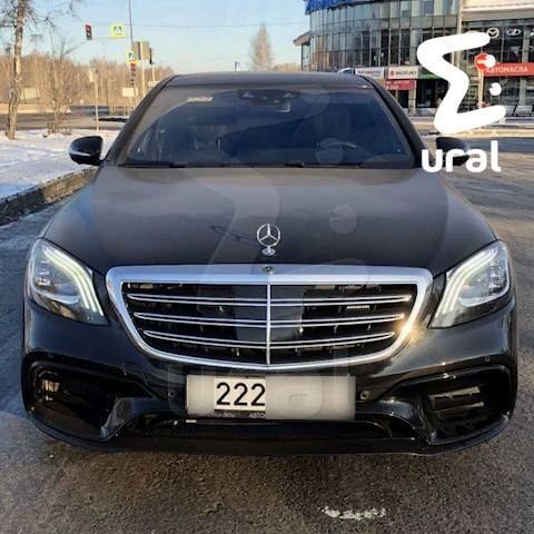 Пока екатеринбуржцы часами стоят в пробках и ждут убитые трамваи, ответственный за транспорт вице-мэр Рустам Галямов рассекает на люксовых авто Пока екатеринбуржцы часами стоят в пробках и ждут убитые трамваи, ответственный за транспорт вице-мэр Рустам Галямов рассекает на люксовых авто