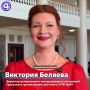 В «ручеёк» с консулами сыграли студенты на Дипломатическом балу в УрФУ
