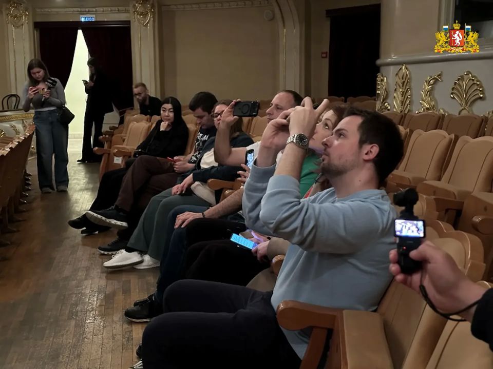 Встречаем гостей: потенциал Свердловской области в преддверии Международного фестиваля молодежи презентуют зарубежным журналистам Встречаем гостей: потенциал Свердловской области в преддверии Международного фестиваля молодежи презентуют зарубежным журналистам