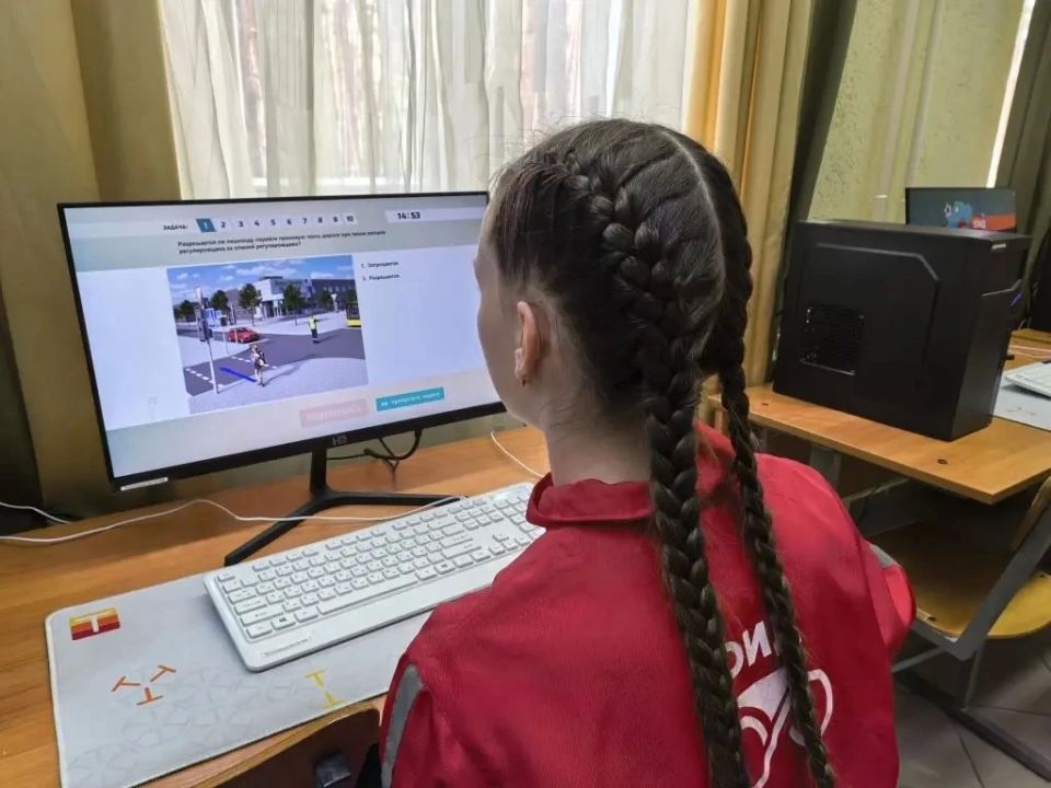 Команда ЮИД Свердловской области «БДДйка – дети ПДД» достойно прошла все испытания 53-го республиканского слёта-конкурса отрядов ЮИД в Республике Беларусь! Команда ЮИД Свердловской области «БДДйка – дети ПДД» достойно прошла все испытания 53-го республиканского слёта-конкурса отрядов ЮИД в Республике Беларусь!