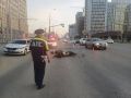 В Екатеринбурге сотрудники Госавтоинспекции устанавливают обстоятельства ДТП, в результате которого погиб мотоциклист