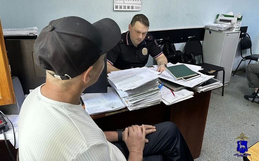 В Самаре прошла масштабная операция: полиция на страже правопорядка В Самаре прошла масштабная операция: полиция на страже правопорядка
