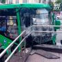 Пострадавших до сих пор достают из-под автобуса, который протаранил толпу людей в Екатеринбурге