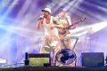Одной из самых многолюдных площадок Ural Music Night сегодня стала сцена МОТИВ в Историческом сквере