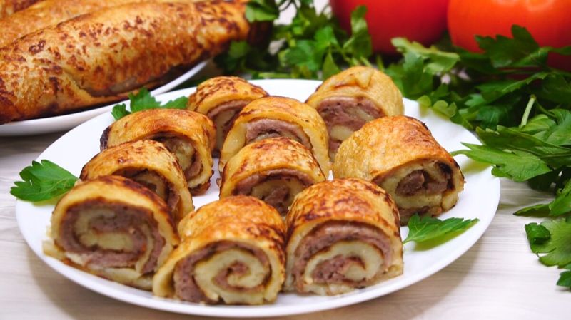 Попробуйте познакомиться с секретом непревзойденного вкуса картофельных роллов!