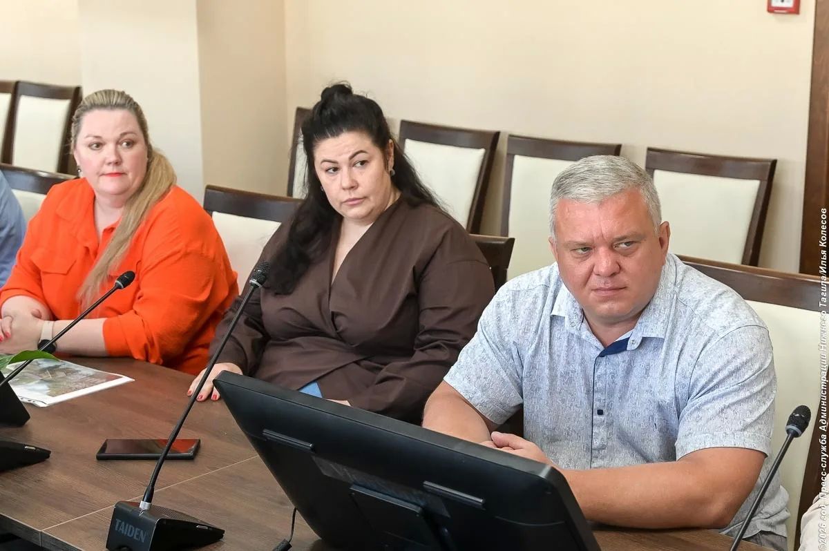 Владислав Пинаев: Встретился с председателем и владельцами участков сада «Шахтёр», который сильно пострадал от паводка Владислав Пинаев: Встретился с председателем и владельцами участков сада «Шахтёр», который сильно пострадал от паводка
