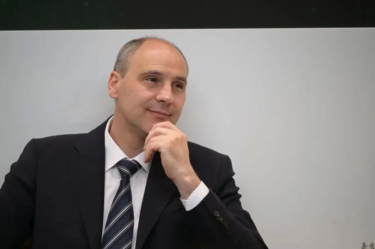 Денис Паслер: На площадке ИННОПРОМа-2026 для федеральных и региональных СМИ подвел предварительные итоги работы главной промышленной выставки страны Денис Паслер: На площадке ИННОПРОМа-2026 для федеральных и региональных СМИ подвел предварительные итоги работы главной промышленной выставки страны