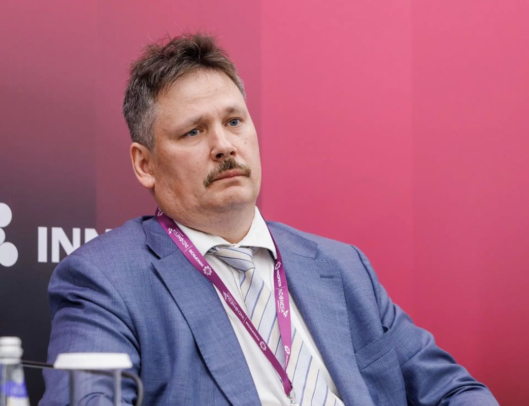 Заместитель руководителя Ростехнадзора Станислав Корчивой принял участие в деловой программе международного промышленного форума «ИННОПРОМ-2026» в Екатеринбурге и итоговом заседании Коллегии Минпромторга с первым... Заместитель руководителя Ростехнадзора Станислав Корчивой принял участие в деловой программе международного промышленного форума «ИННОПРОМ-2026» в Екатеринбурге и итоговом заседании Коллегии Минпромторга с первым...