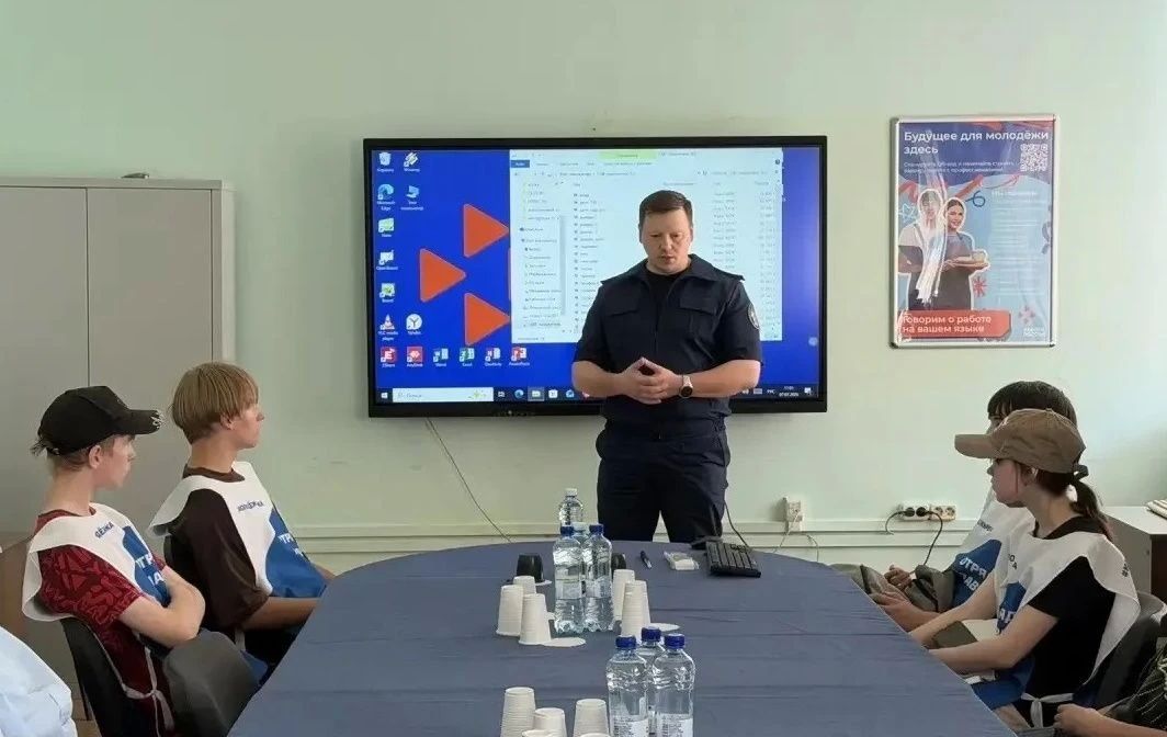 В городе Реже прошла встреча подростков с руководителем территориального следственного отдела СК России В городе Реже прошла встреча подростков с руководителем территориального следственного отдела СК России