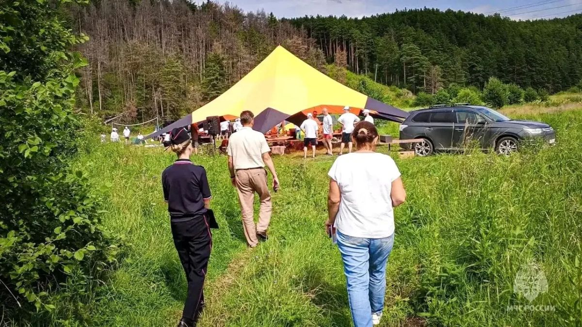 В паводок купаться в водоемах очень опасно! В паводок купаться в водоемах очень опасно!