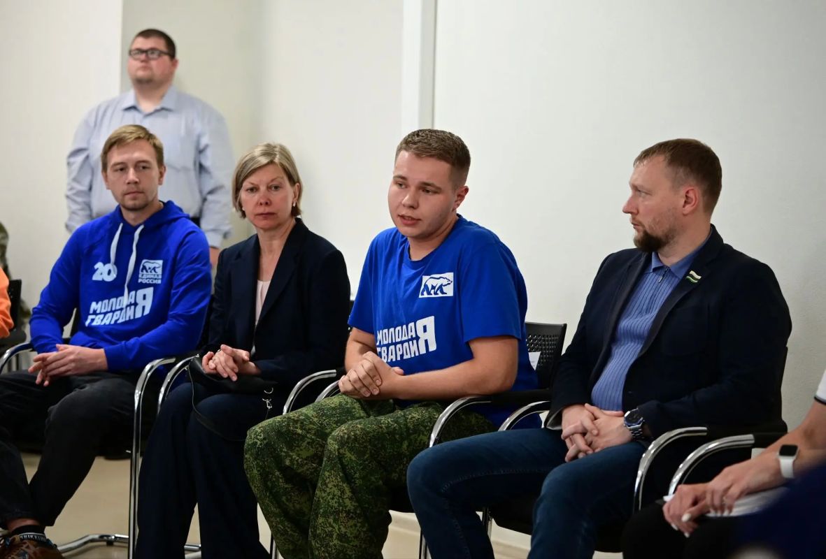 Мария Львова-Белова встретилась со свердловскими волонтерами в Екатеринбурге Мария Львова-Белова встретилась со свердловскими волонтерами в Екатеринбурге