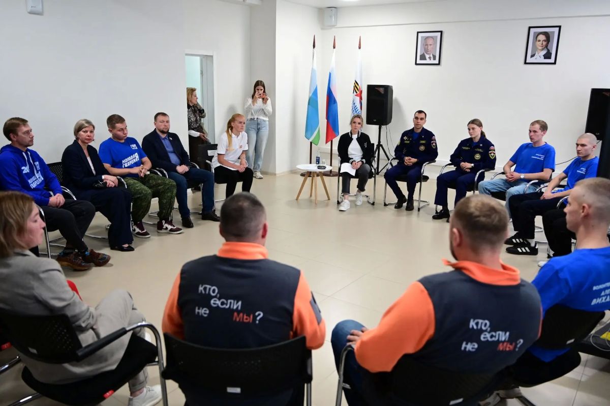 Мария Львова-Белова встретилась со свердловскими волонтерами в Екатеринбурге Мария Львова-Белова встретилась со свердловскими волонтерами в Екатеринбурге