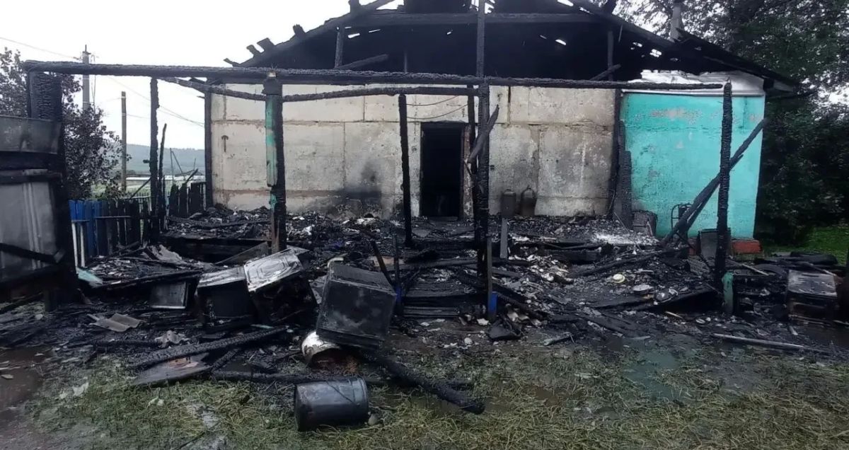 Уголовное дело возбуждено из-за пожара и гибели трех человек в селе Курки Уголовное дело возбуждено из-за пожара и гибели трех человек в селе Курки