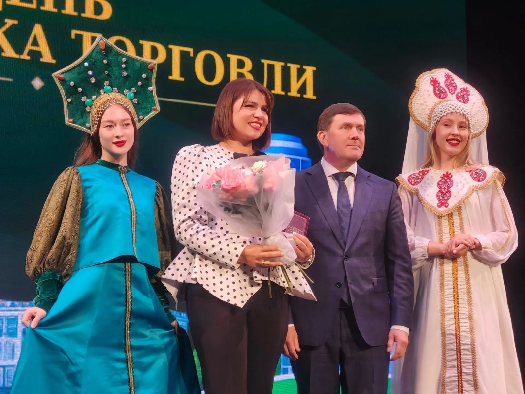 Свердловская область входит в топ-10 регионов страны по обороту розничной торговли Свердловская область входит в топ-10 регионов страны по обороту розничной торговли