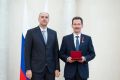 Денис Паслер вручил награды выдающимся уральцам