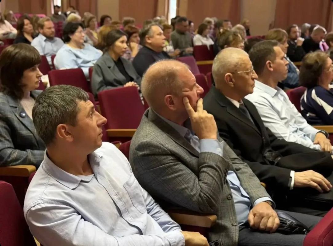 Сегодня в Уральском лесотехническом университете говорили о наведении порядка в лесах Сегодня в Уральском лесотехническом университете говорили о наведении порядка в лесах