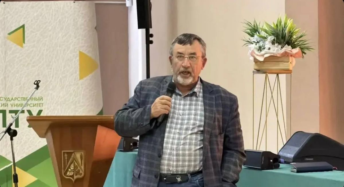 Сегодня в Уральском лесотехническом университете говорили о наведении порядка в лесах Сегодня в Уральском лесотехническом университете говорили о наведении порядка в лесах