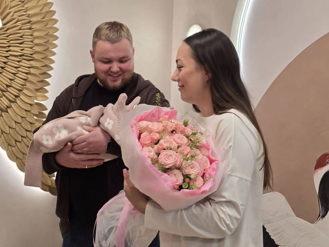 Первые свердловчанки стали мамами в тематических залах ГКБ №40 Первые свердловчанки стали мамами в тематических залах ГКБ №40