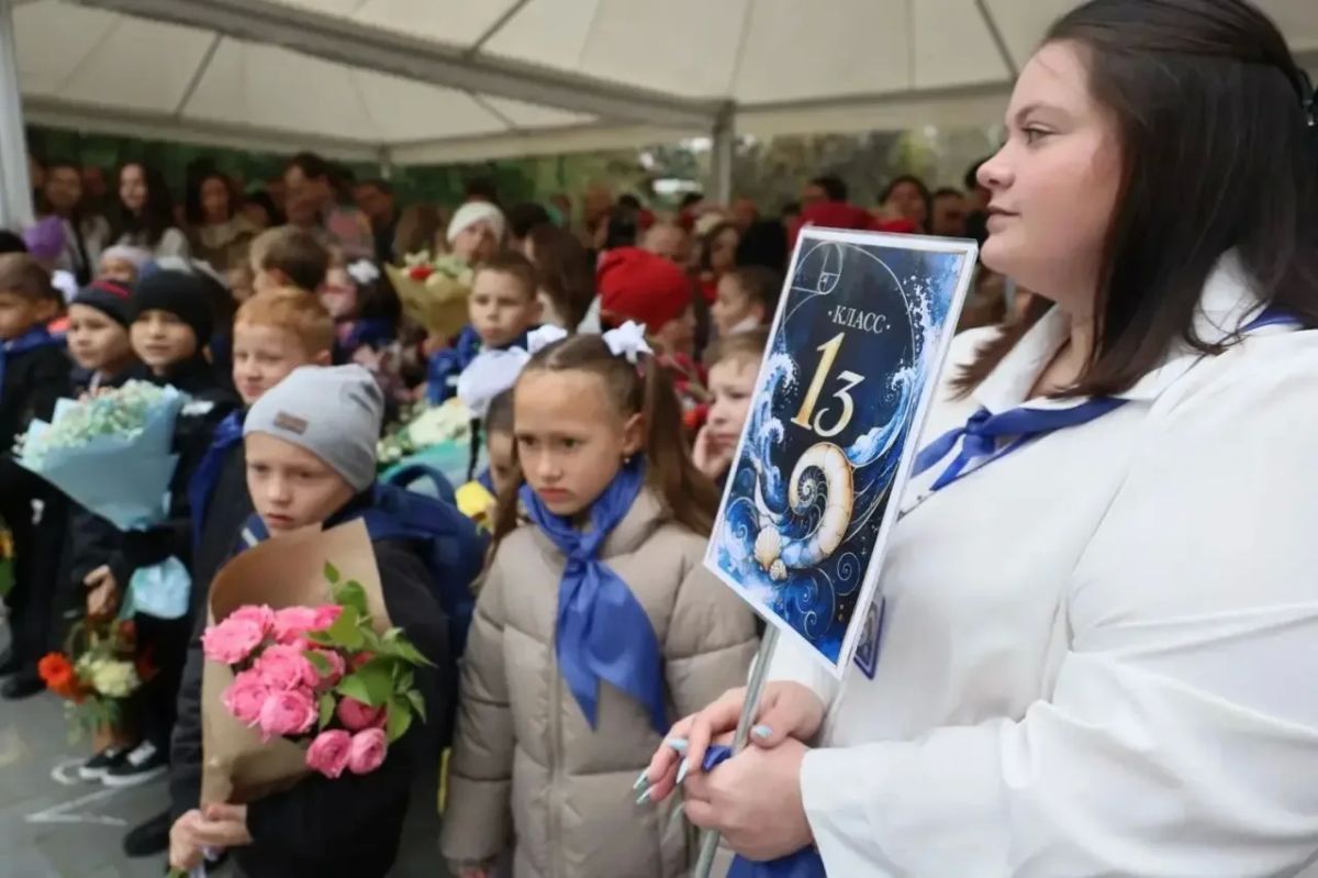 1 сентября после ремонта встречает ребят здание школы №69 в Екатеринбурге 1 сентября после ремонта встречает ребят здание школы №69 в Екатеринбурге