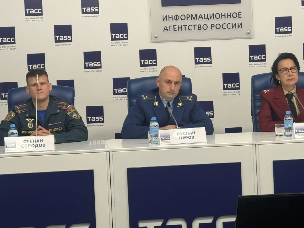 Сегодня, 3 сентября 2026 года, и.о. начальника отдела по надзору за исполнением законов о несовершеннолетних прокуратуры Свердловской области Руслан Перов принял участие в пресс-конференции, посвященной итогам детской... Сегодня, 3 сентября 2026 года, и.о. начальника отдела по надзору за исполнением законов о несовершеннолетних прокуратуры Свердловской области Руслан Перов принял участие в пресс-конференции, посвященной итогам детской...
