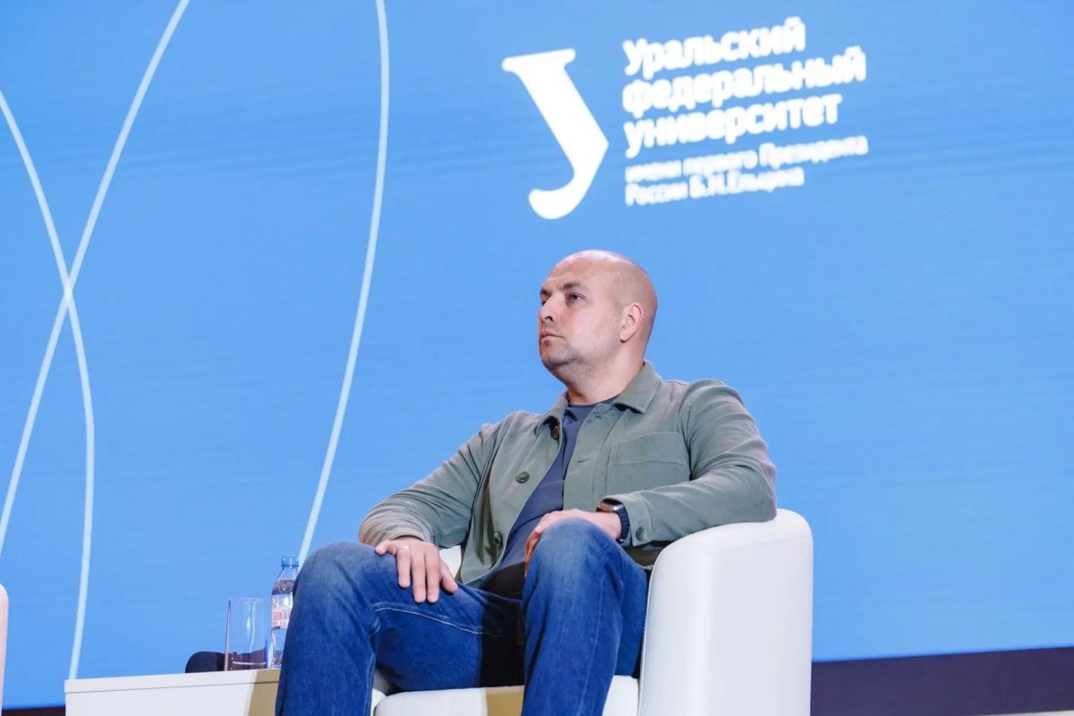 Алексей Орлов: С военным корреспондентом ВГТРК Андреем Руденко посетили Уральский федеральный университет Алексей Орлов: С военным корреспондентом ВГТРК Андреем Руденко посетили Уральский федеральный университет