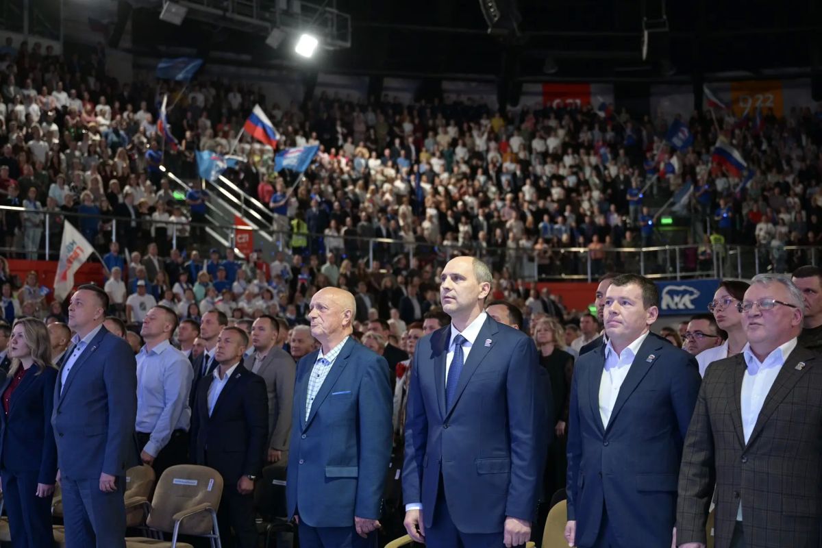Денис Паслер: Благодаря неравнодушию, поддержке жителей Свердловской области была сформирована новая Народная программа партии «Единая Россия» на Среднем Урале Денис Паслер: Благодаря неравнодушию, поддержке жителей Свердловской области была сформирована новая Народная программа партии «Единая Россия» на Среднем Урале