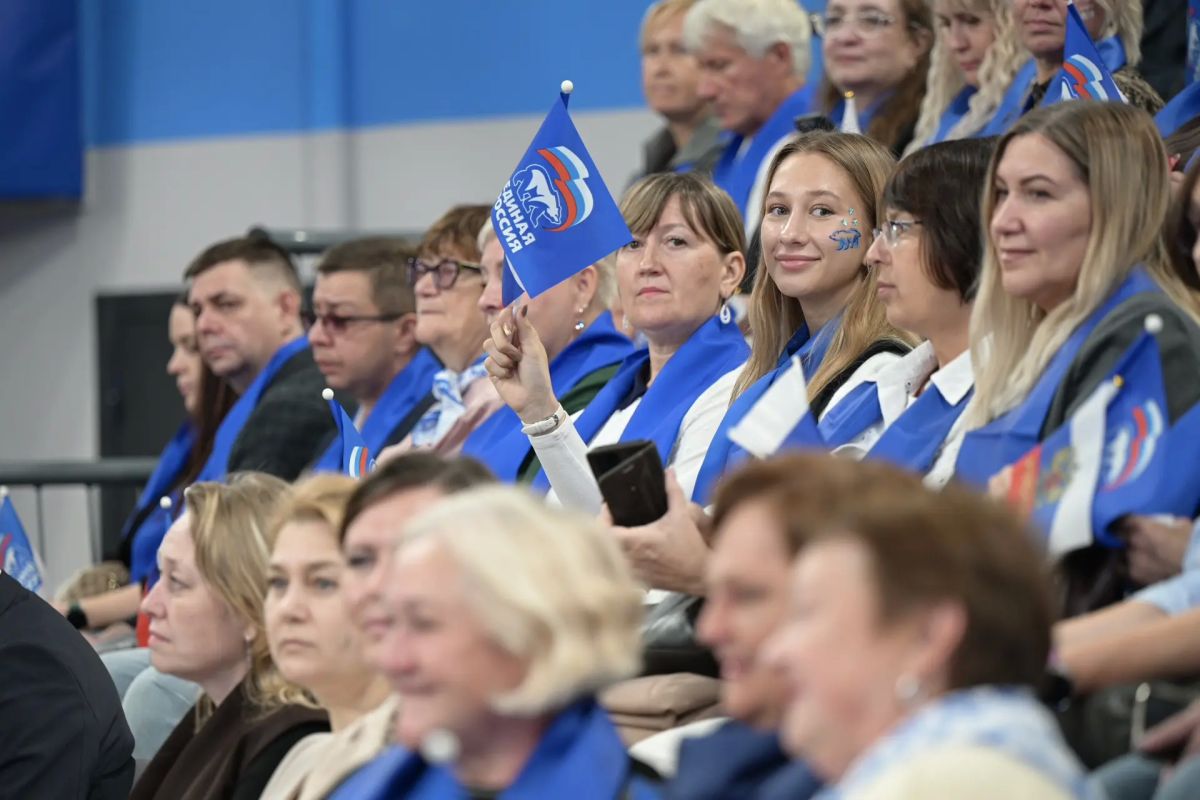 Денис Паслер: Благодаря неравнодушию, поддержке жителей Свердловской области была сформирована новая Народная программа партии «Единая Россия» на Среднем Урале Денис Паслер: Благодаря неравнодушию, поддержке жителей Свердловской области была сформирована новая Народная программа партии «Единая Россия» на Среднем Урале