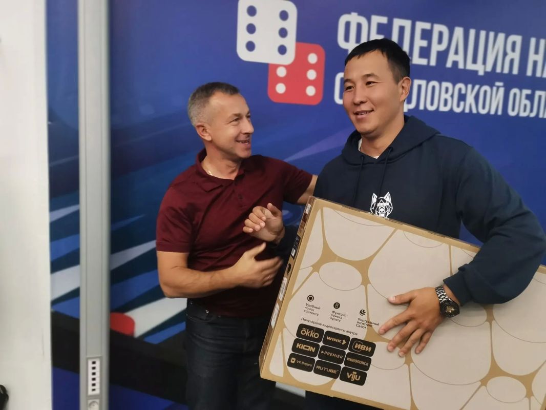 Свердловские национально-культурные объединения определили сильнейших в турнире по нардам Свердловские национально-культурные объединения определили сильнейших в турнире по нардам