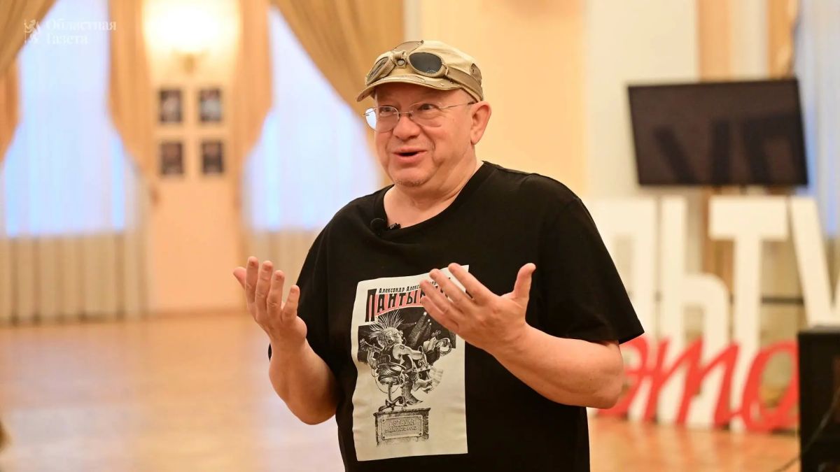 Екатеринбург погрузится в историю Свердловского рок-клуба Екатеринбург погрузится в историю Свердловского рок-клуба