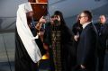 Губернатор Алексей Текслер вместе с митрополитом Челябинским и Миасским Алексием встретил в аэропорту Челябинска святыню — десницу святителя Спиридона Тримифунтского