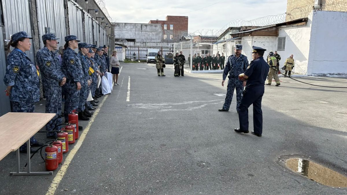 В СИЗО-5 прошли совместные учения с пожарно-спасательной частью В СИЗО-5 прошли совместные учения с пожарно-спасательной частью