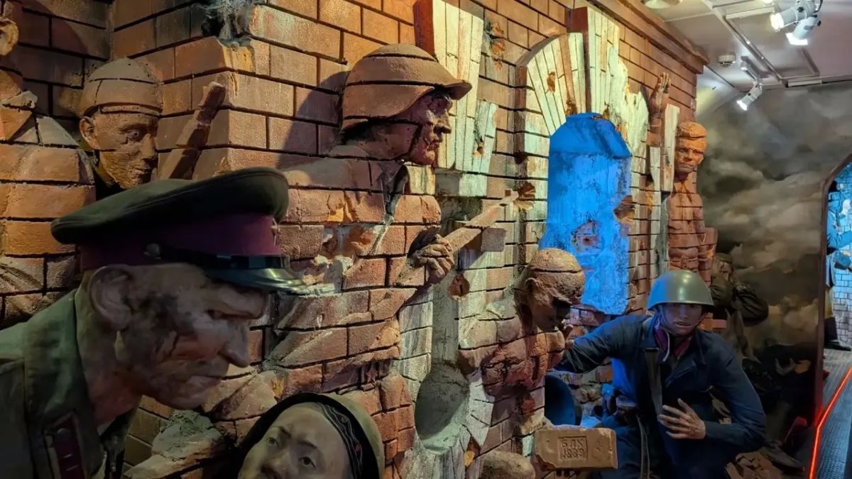 Денис Паслер: Средний Урал чтит подвиг советского народа в годы Великой Отечественной войны, и многим будет интересна уникальная передвижная выставка «Поезд Победы», которая сегодня прибыла на железнодорожный вокзал... Денис Паслер: Средний Урал чтит подвиг советского народа в годы Великой Отечественной войны, и многим будет интересна уникальная передвижная выставка «Поезд Победы», которая сегодня прибыла на железнодорожный вокзал...