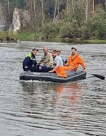 Автомобиль унесло течением во время переправы через Сосьву: водитель погиб, двое пассажиров спаслись