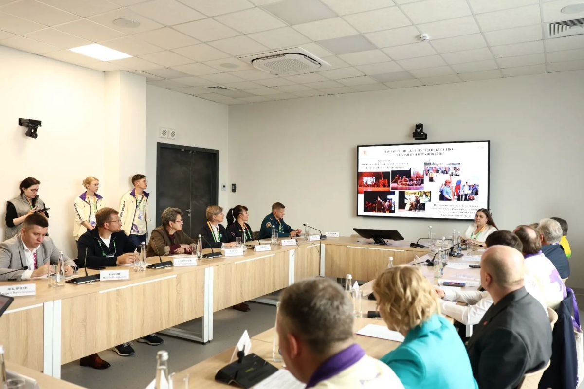 Госавтоинспекция региона приняла участие в заседании Координационного совета «Движения Первых» в рамках Международного фестиваля молодёжи Госавтоинспекция региона приняла участие в заседании Координационного совета «Движения Первых» в рамках Международного фестиваля молодёжи